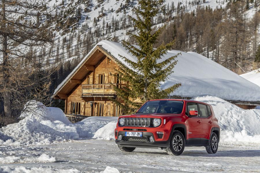  Jeep Renegade Quiksilver Winter Edition (BU) 2020 года  (FR) (фото 11 из 13)
